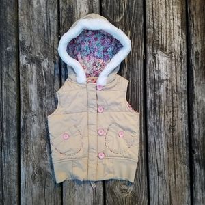 Girls tan and pink fur hooded full zip puffer vest